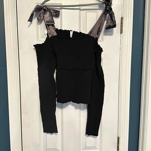 Off the shoulder long sleeve